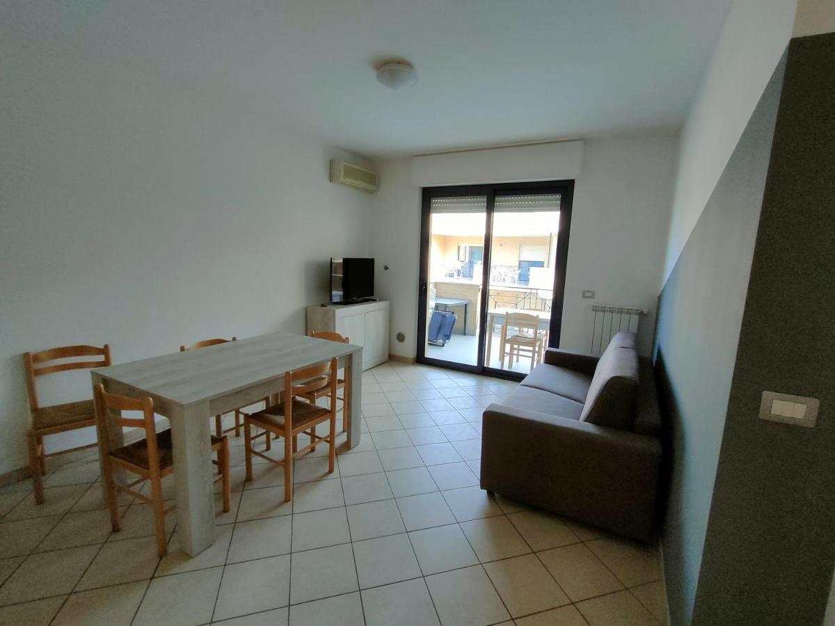 Appartamento Con Piscina Green Bay Village Pineto Εξωτερικό φωτογραφία